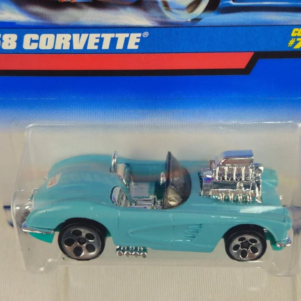 VINTAGE‎ Hot Wheels 1997 #780 '58 Corvette MINT IN CARD (K226)